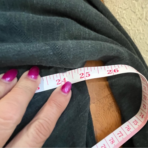 Standard James Perse Ultra Soft
Raglan Minimalist California Sweatshirt SZ 4=XL - Picture 6 of 9